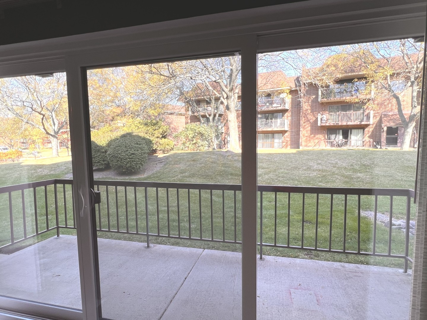 210 E Fountainview Lane #1A, Lombard, IL 60148