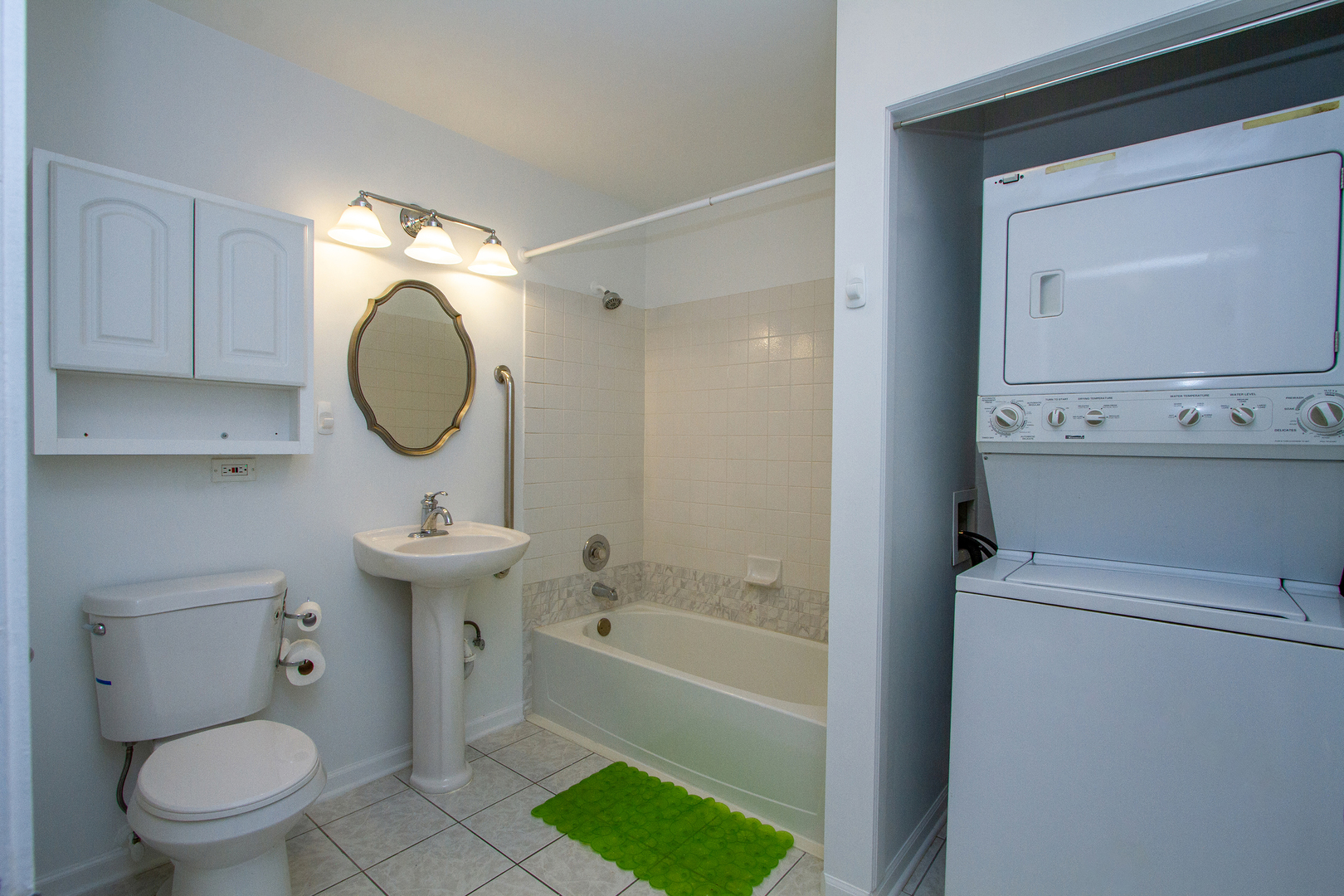 3265 Kirchoff Road #223, Rolling Meadows, IL 60008