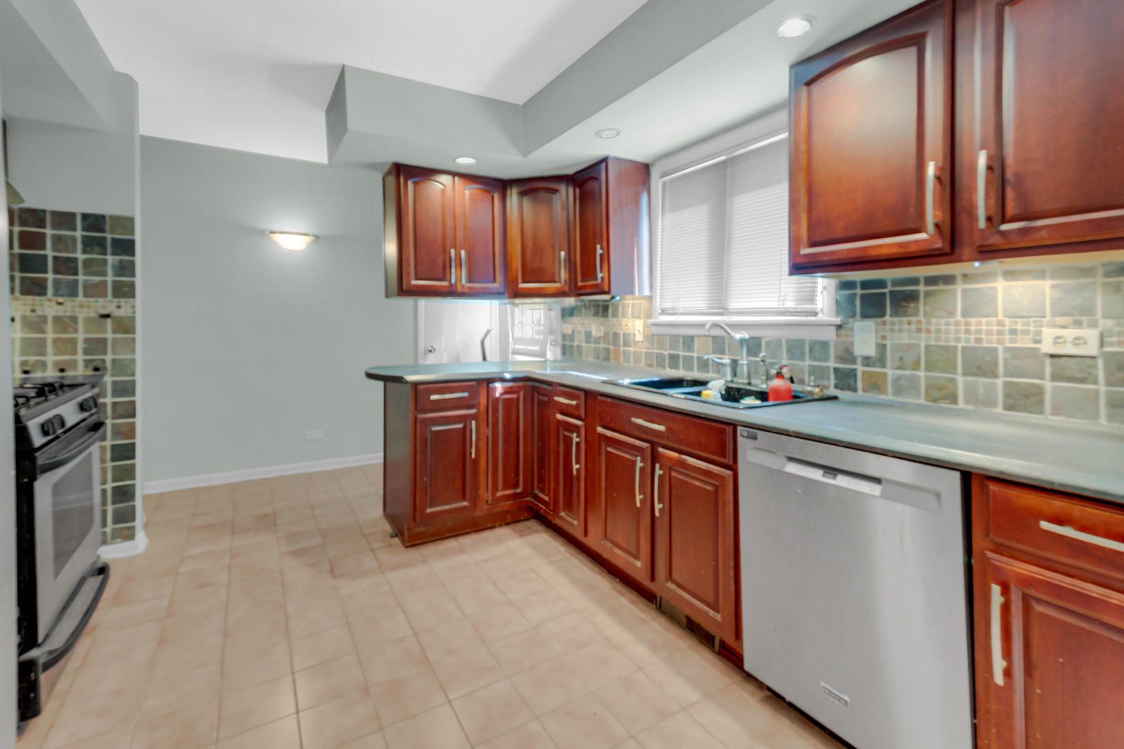 24237 S Thorn Creek Lane, Crete, IL 60417