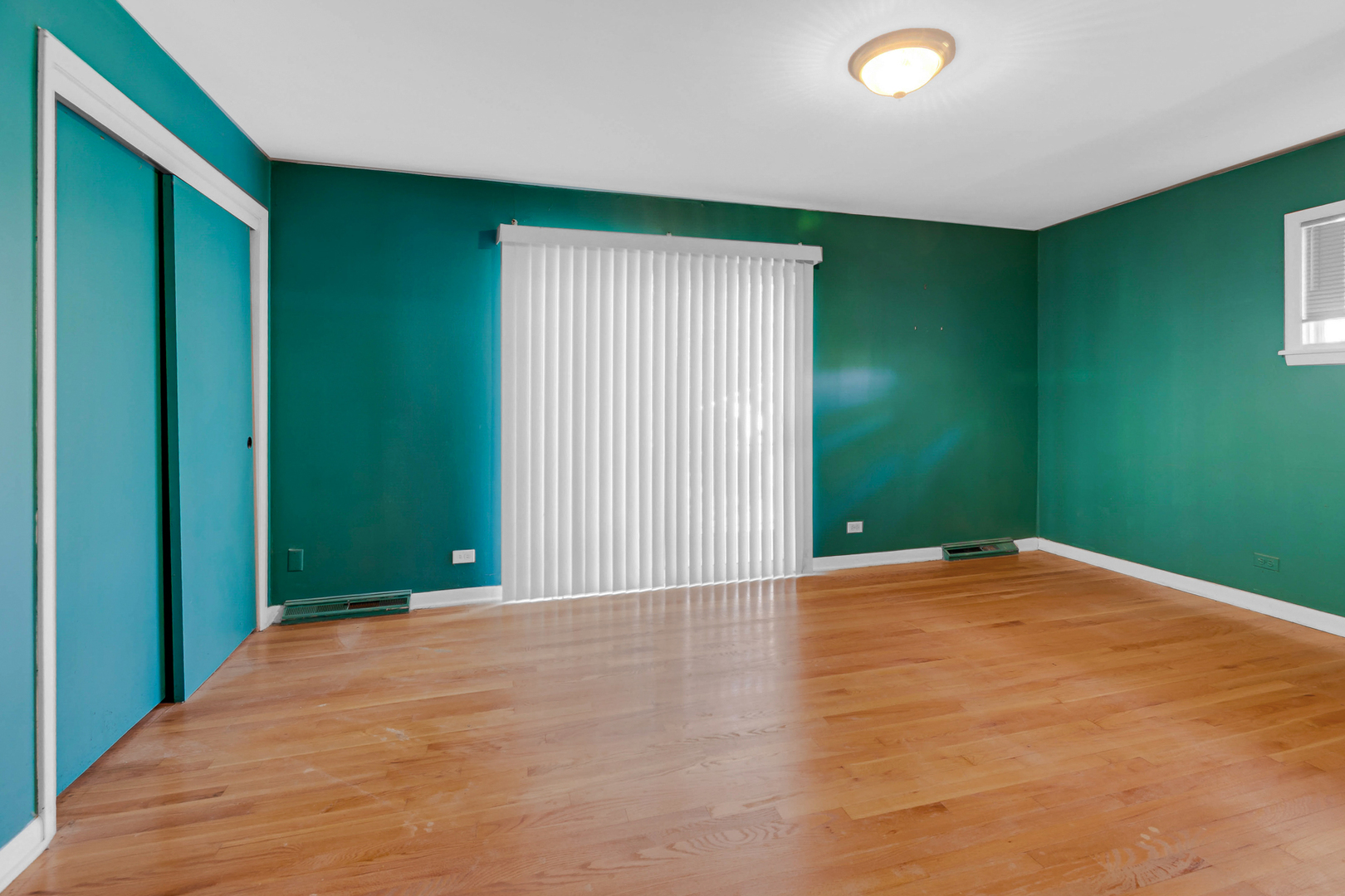 24237 S Thorn Creek Lane, Crete, IL 60417