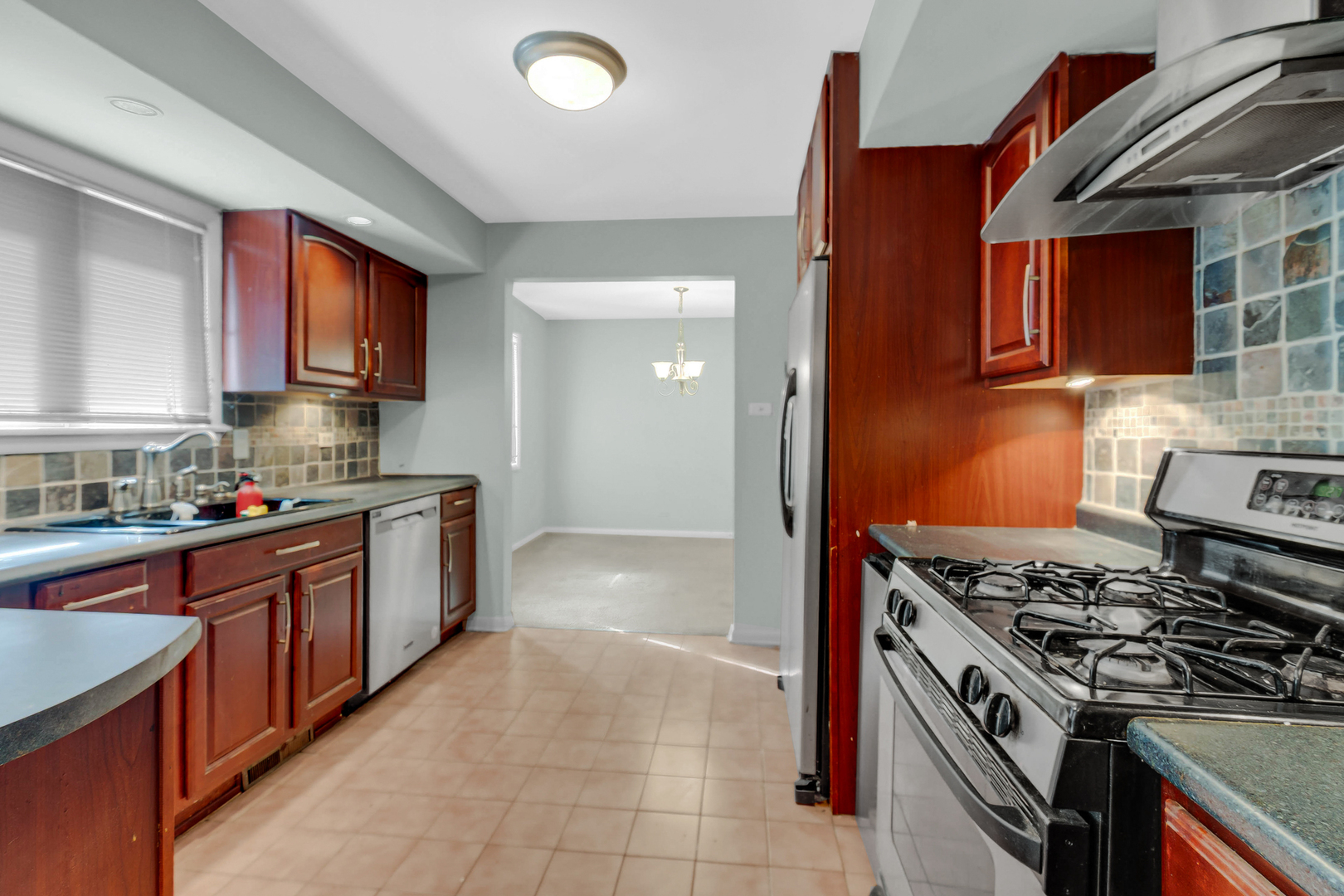 24237 S Thorn Creek Lane, Crete, IL 60417