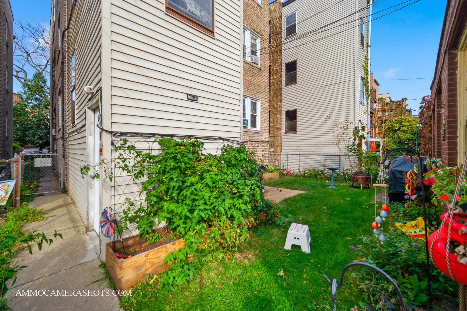 2045 W Farragut Avenue #3, Chicago, IL 60625