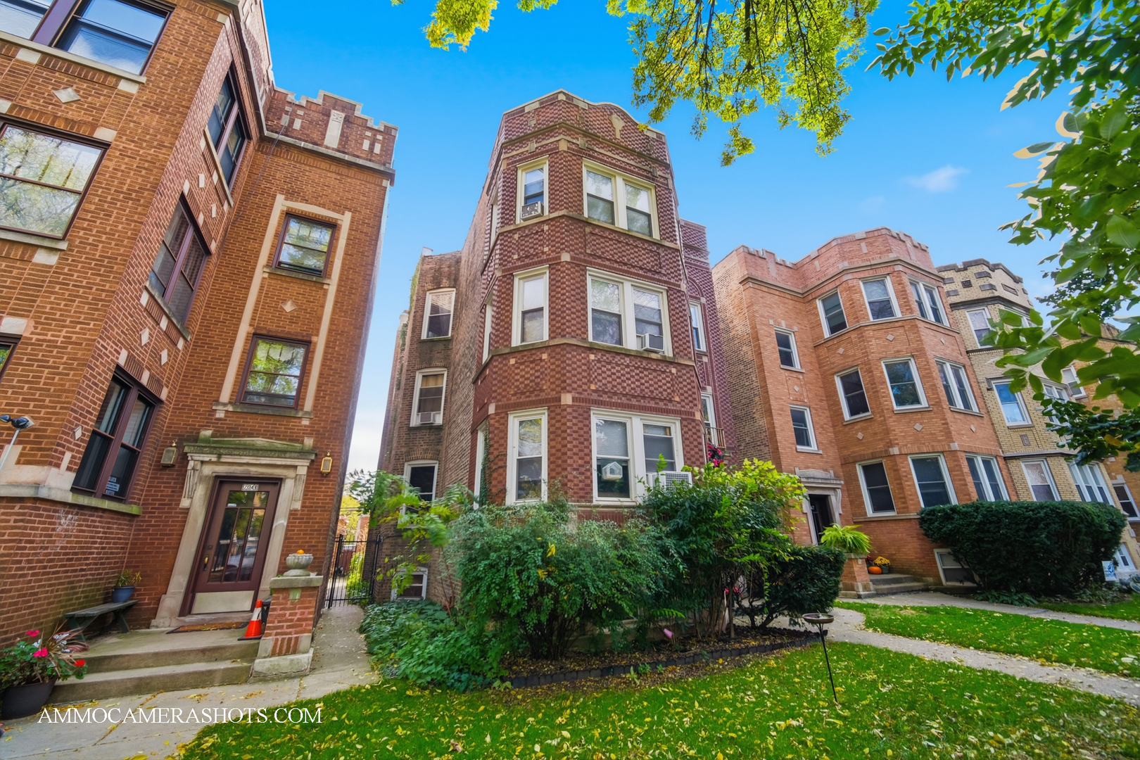 2045 W Farragut Avenue #3, Chicago, IL 60625