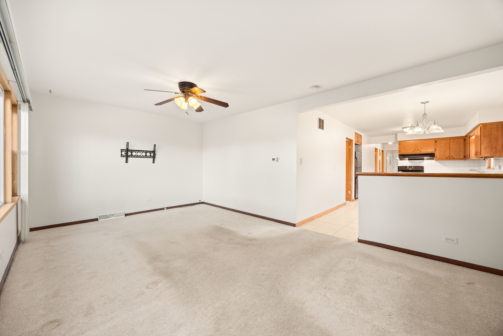 5950 S Natoma Avenue, Chicago, IL 60638