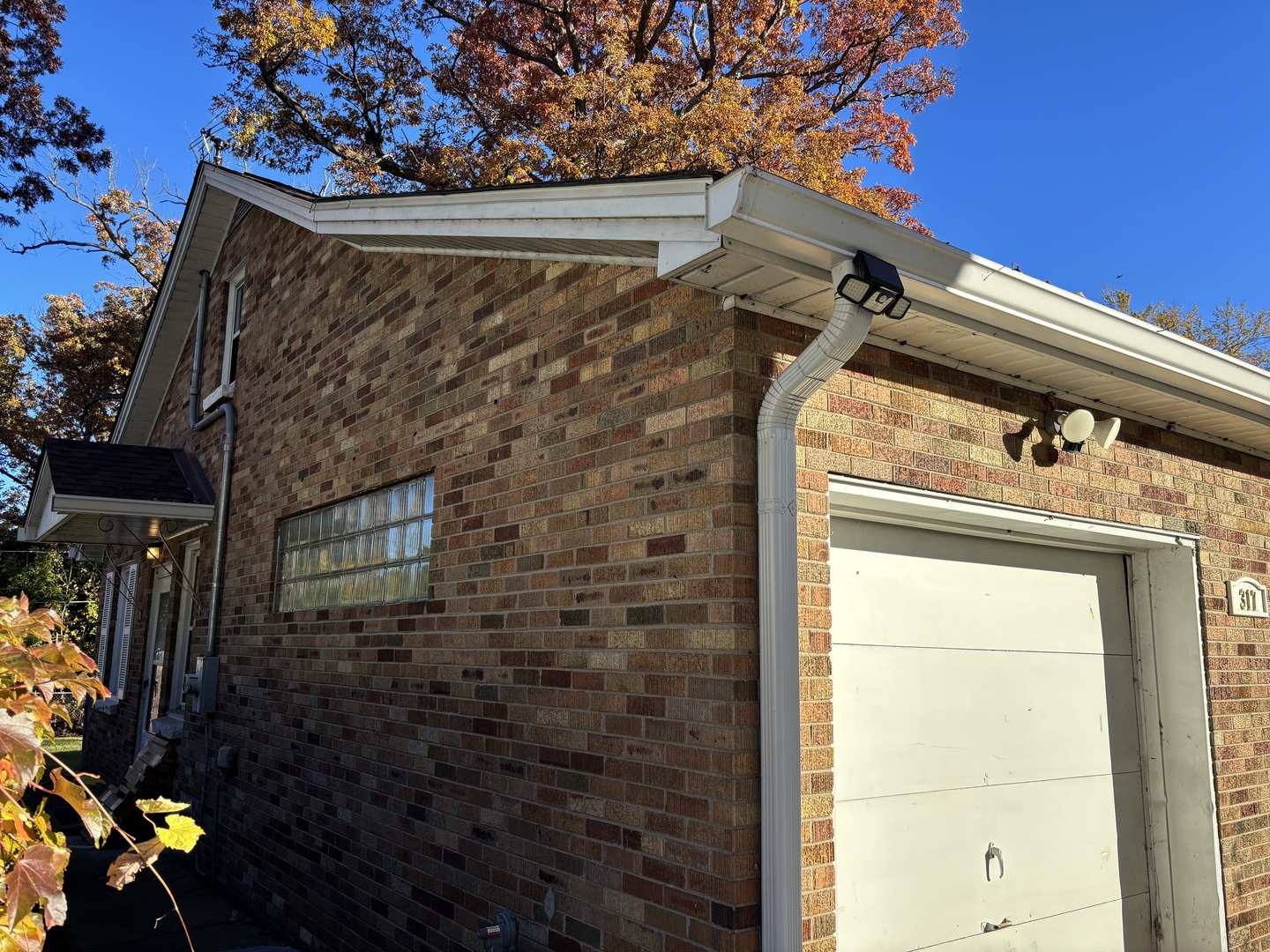 317 N Jackson Street, Waukegan, IL 60085