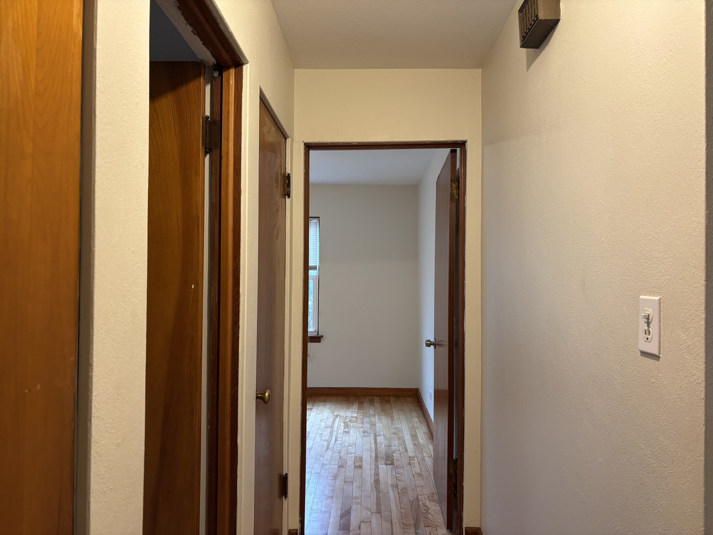 317 N Jackson Street, Waukegan, IL 60085