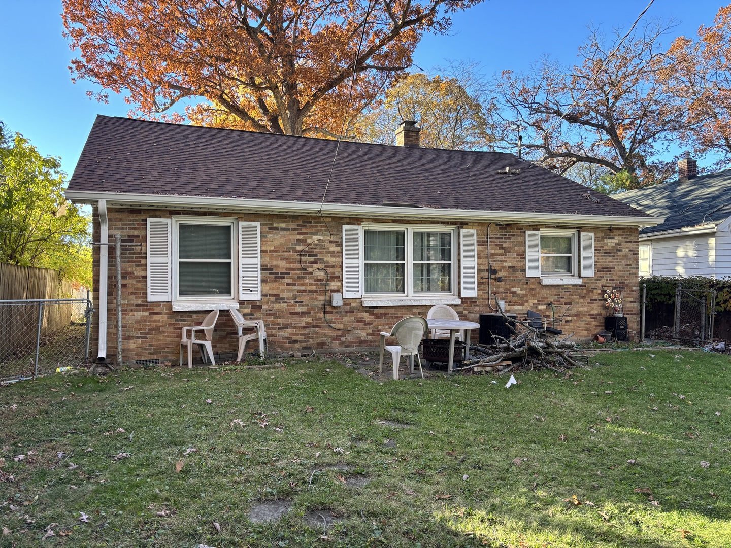 317 N Jackson Street, Waukegan, IL 60085