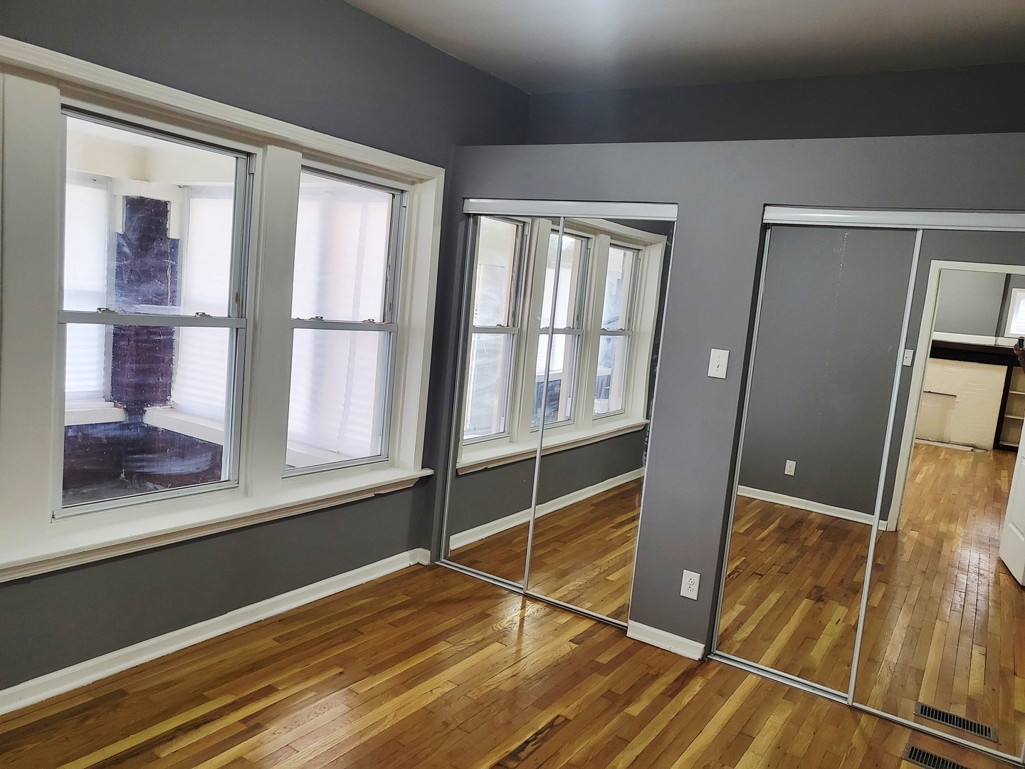 2521 E 72ND Place, Chicago, IL 60649