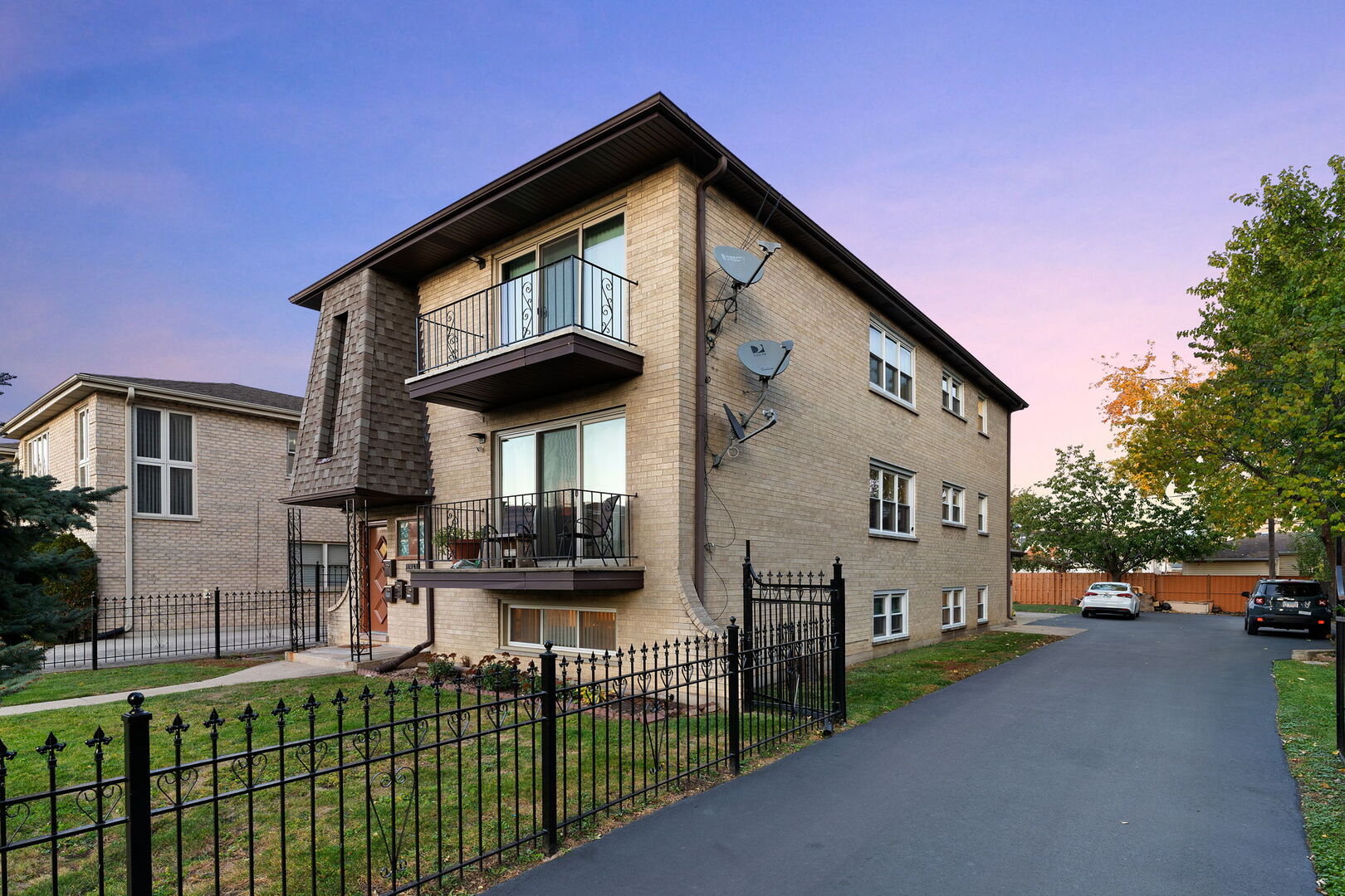 1941 N 19th Avenue #2, Melrose Park, IL 60160