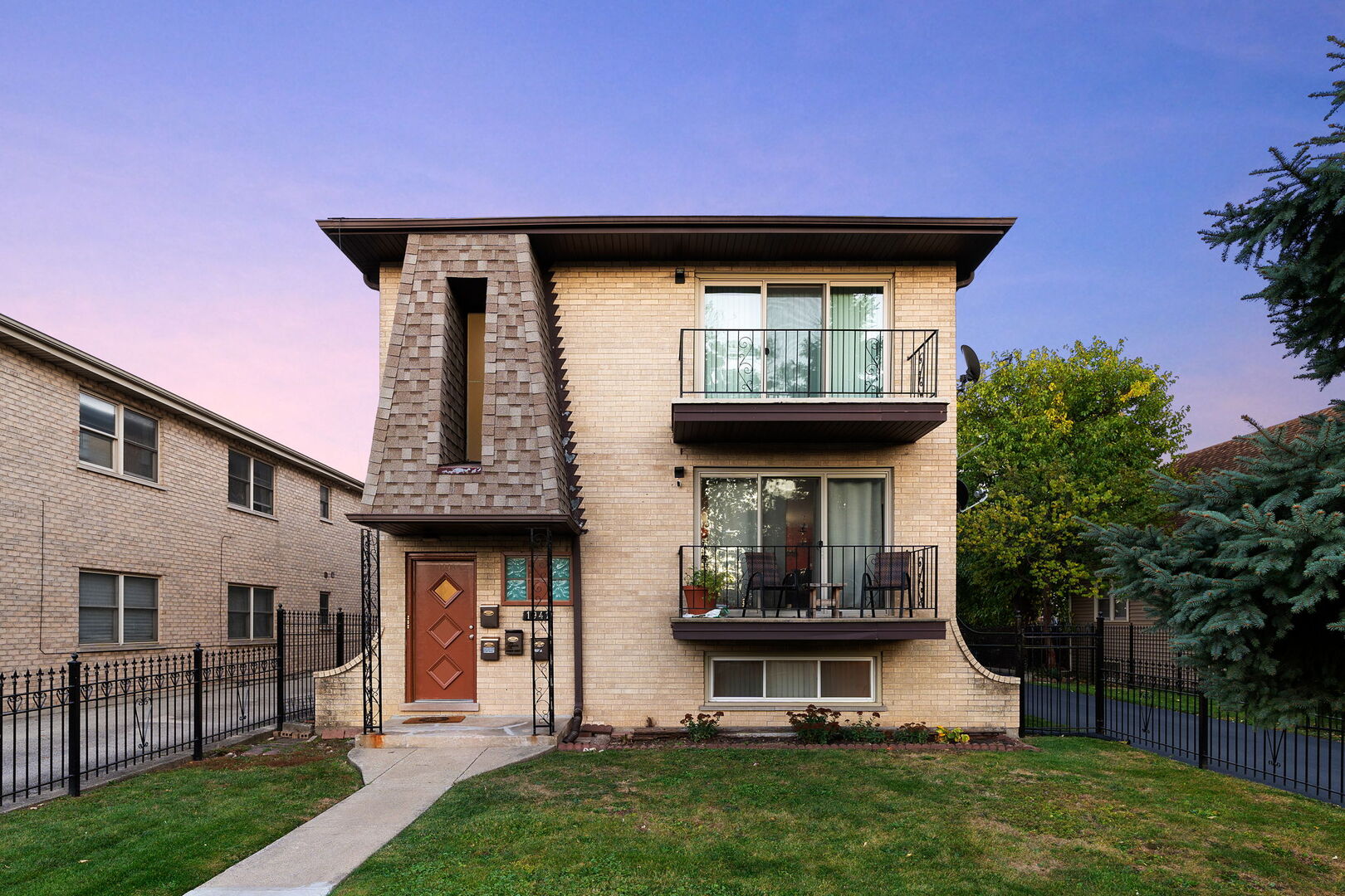 1941 N 19th Avenue #2, Melrose Park, IL 60160