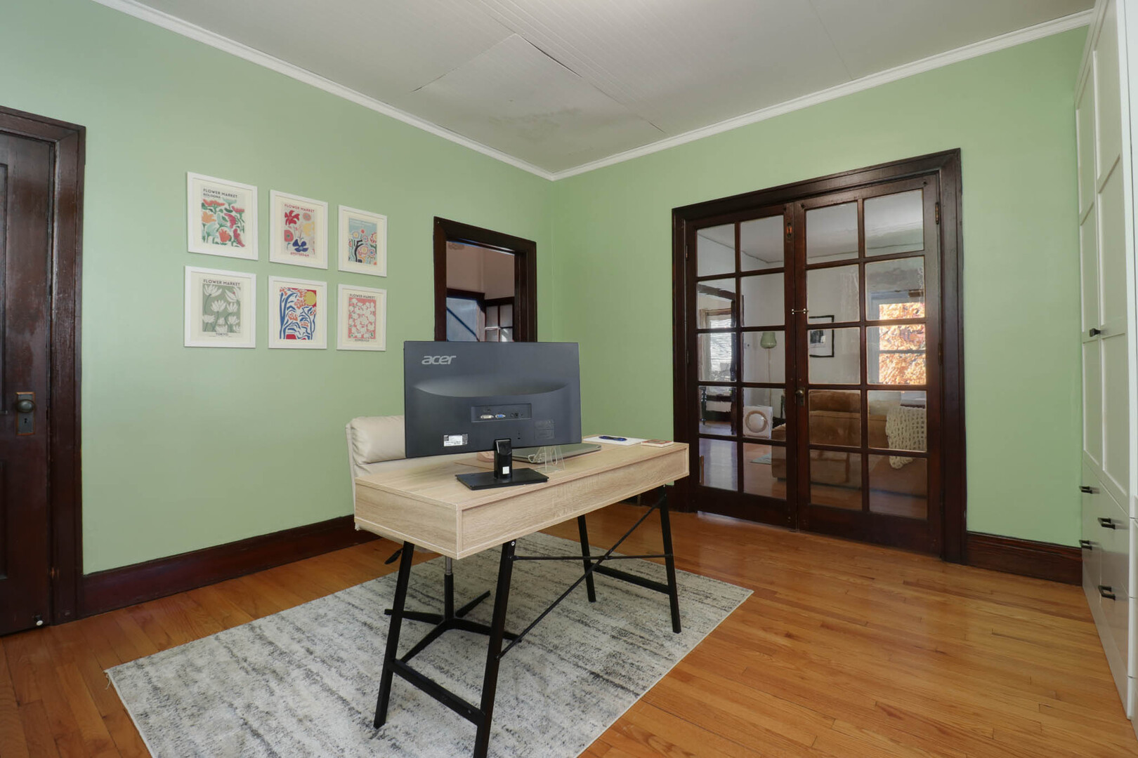 601 E Grove Street, Bloomington, IL 61701