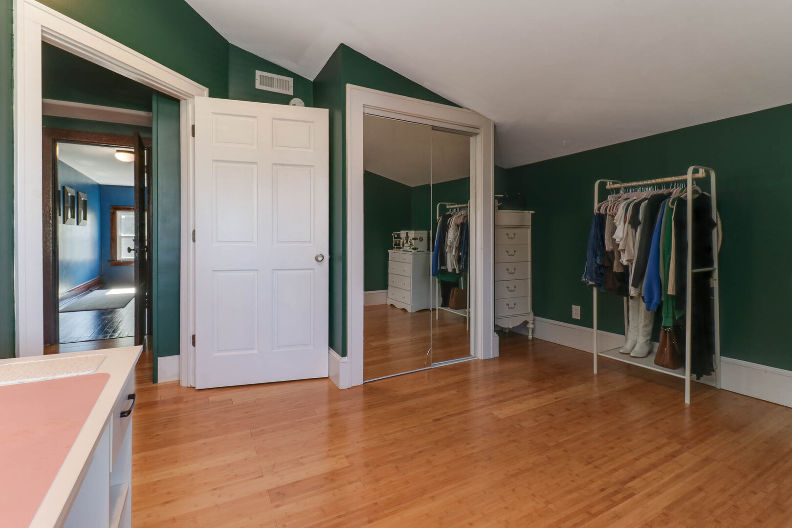 601 E Grove Street, Bloomington, IL 61701