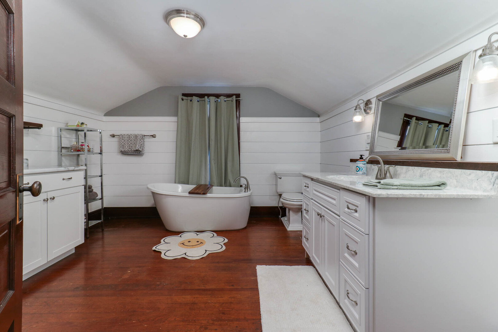 601 E Grove Street, Bloomington, IL 61701