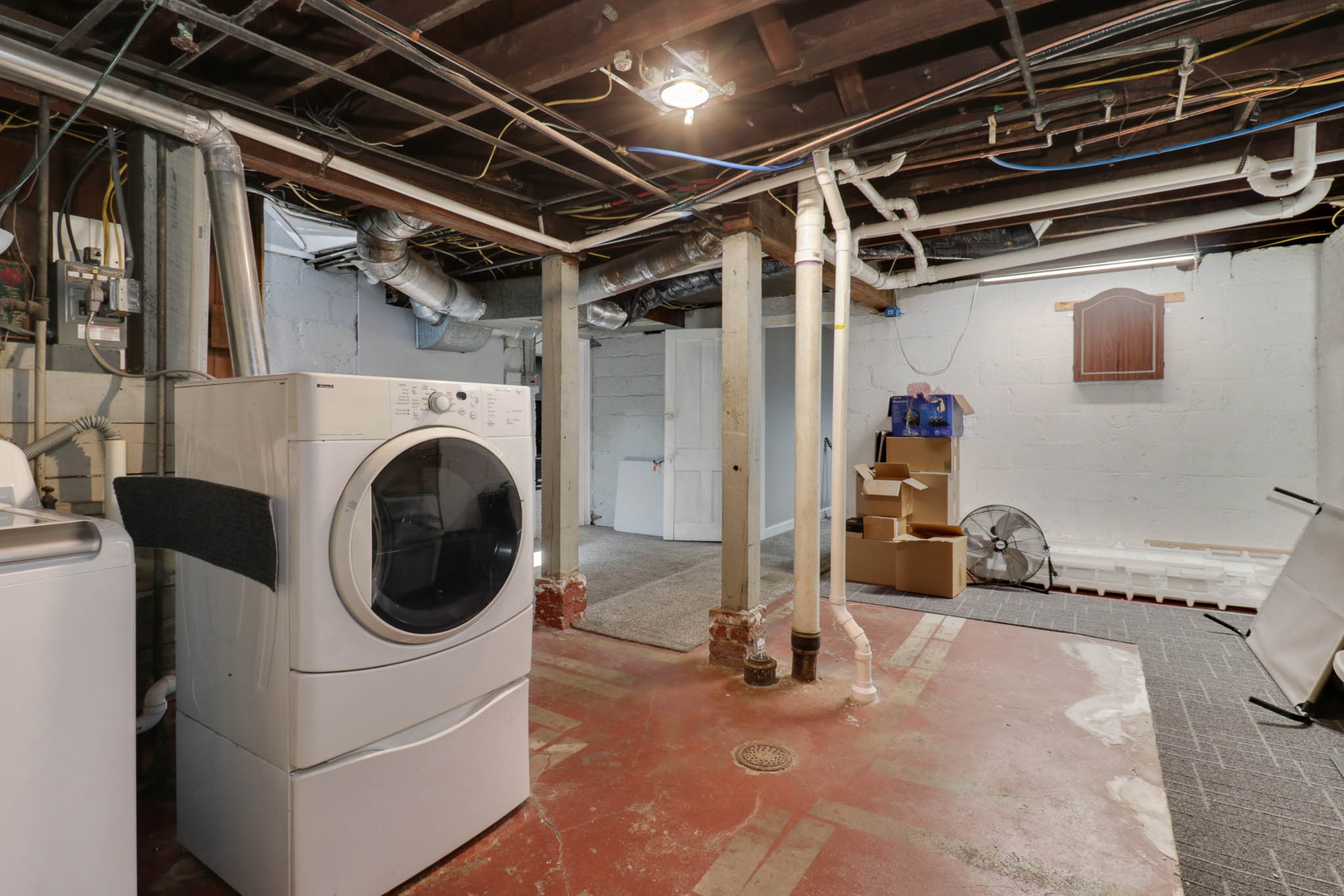 601 E Grove Street, Bloomington, IL 61701