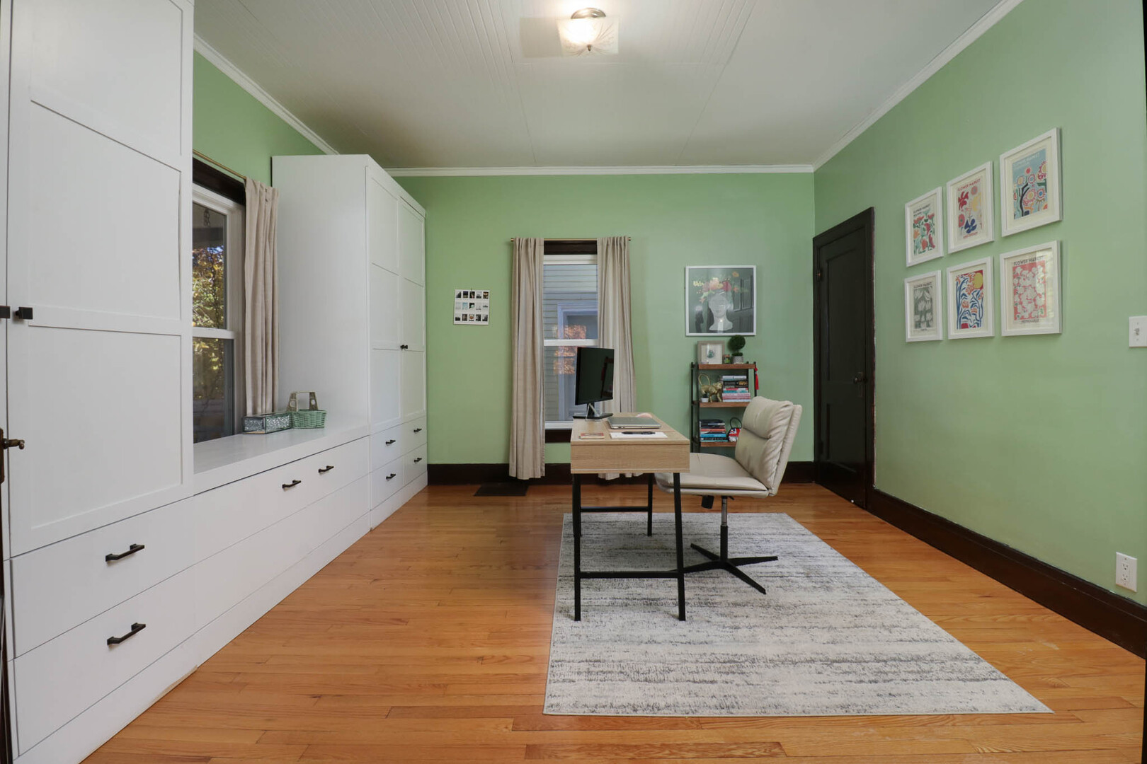 601 E Grove Street, Bloomington, IL 61701