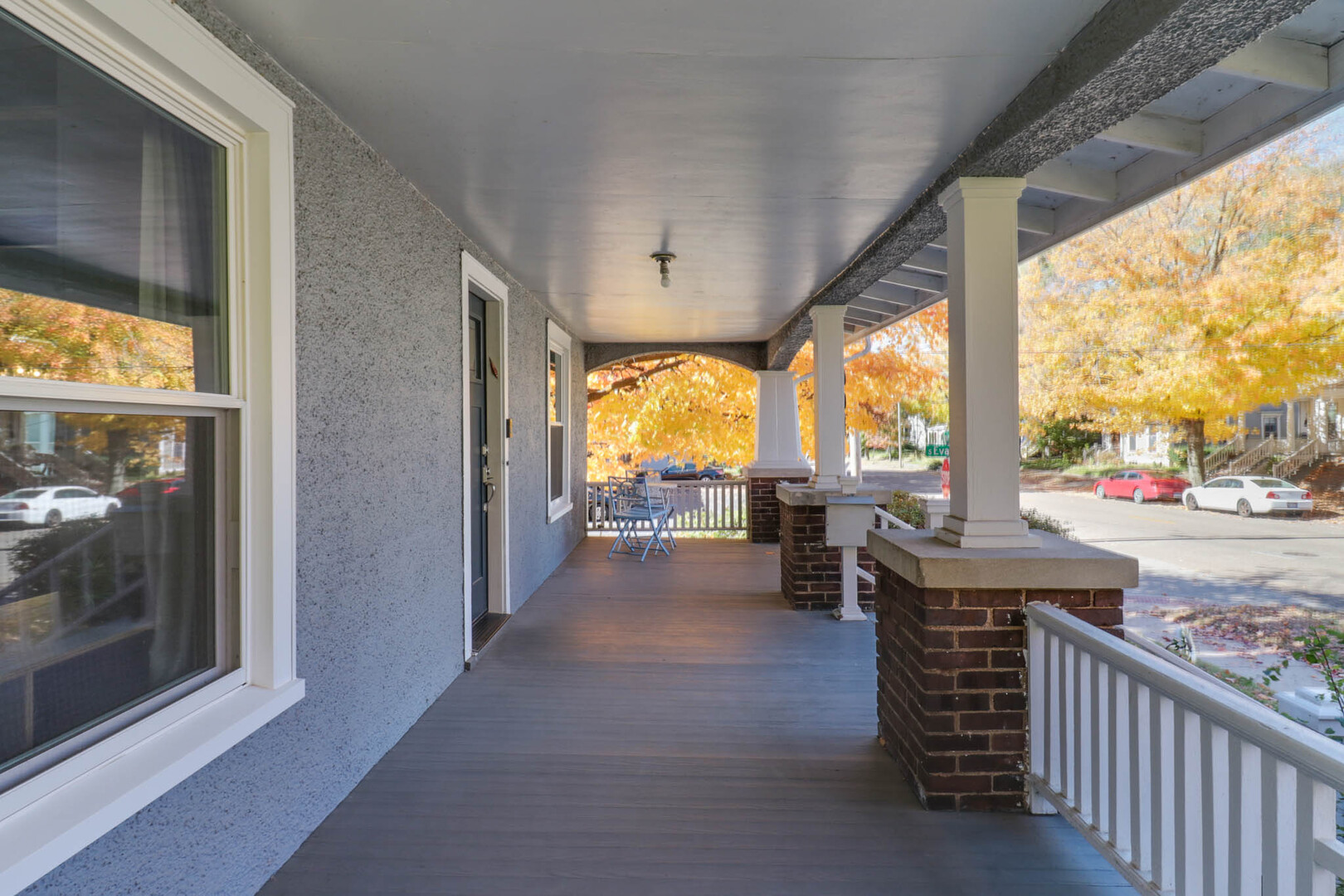 601 E Grove Street, Bloomington, IL 61701