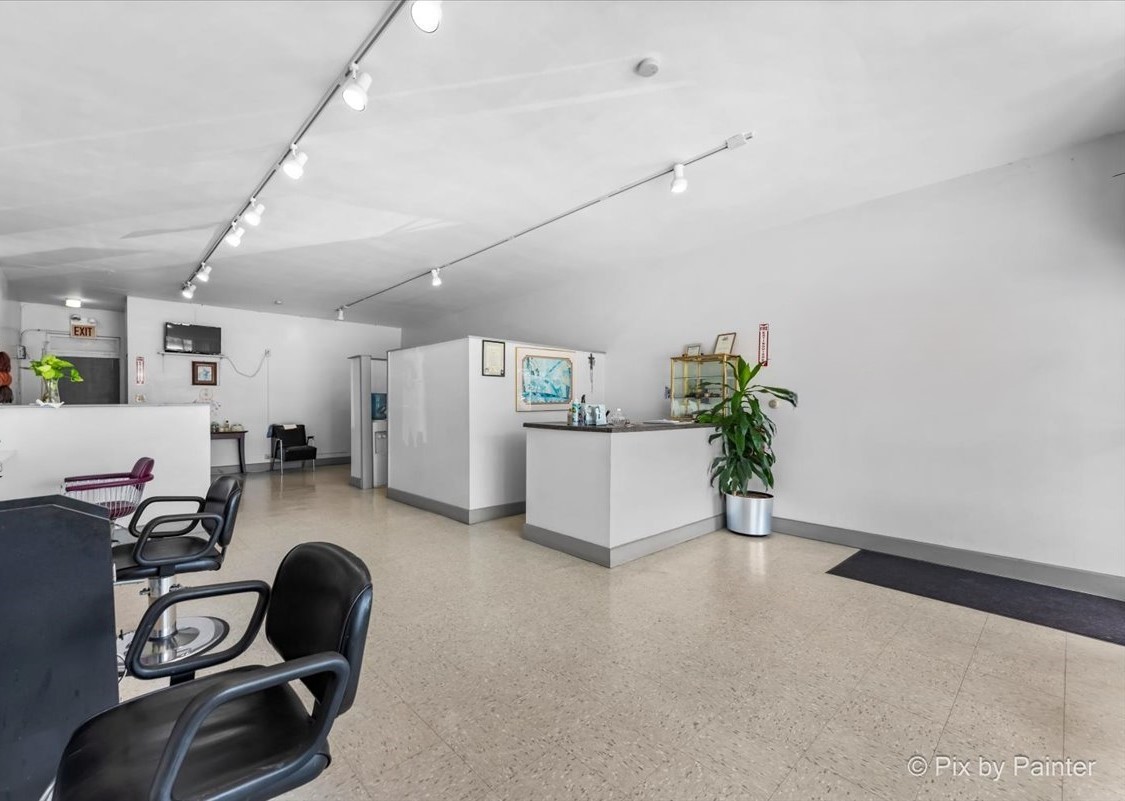 216 E North Avenue, Northlake, IL 60164