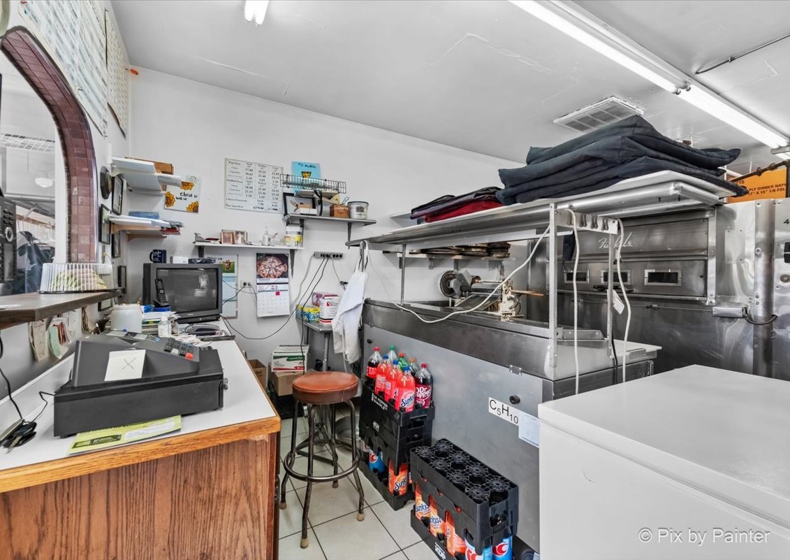 216 E North Avenue, Northlake, IL 60164