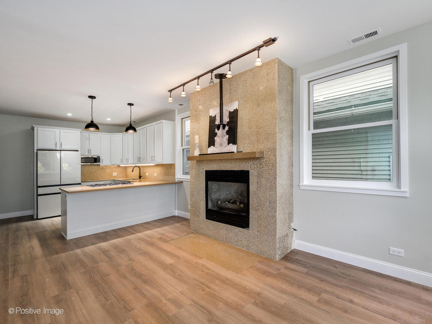 3033 N Racine Avenue #2, Chicago, IL 60657