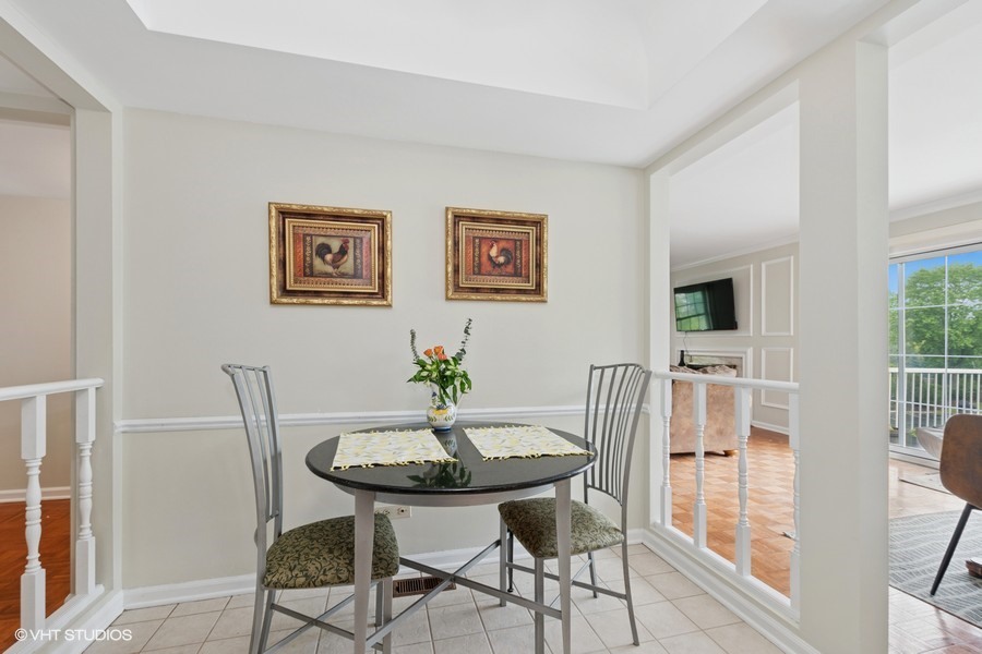 128 Carriage Way Drive #217B, Burr Ridge, IL 60527