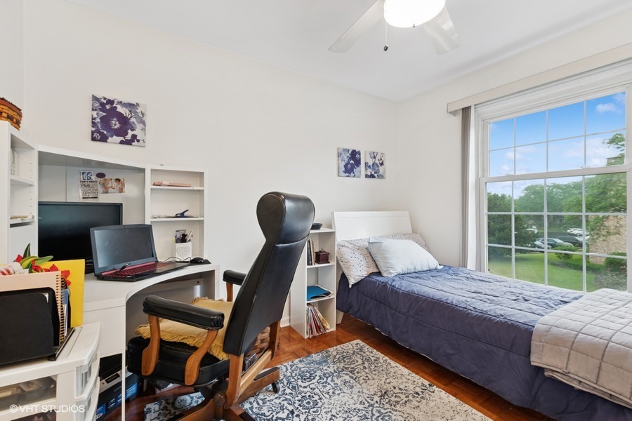 128 Carriage Way Drive #217B, Burr Ridge, IL 60527