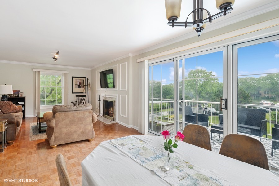 128 Carriage Way Drive #217B, Burr Ridge, IL 60527