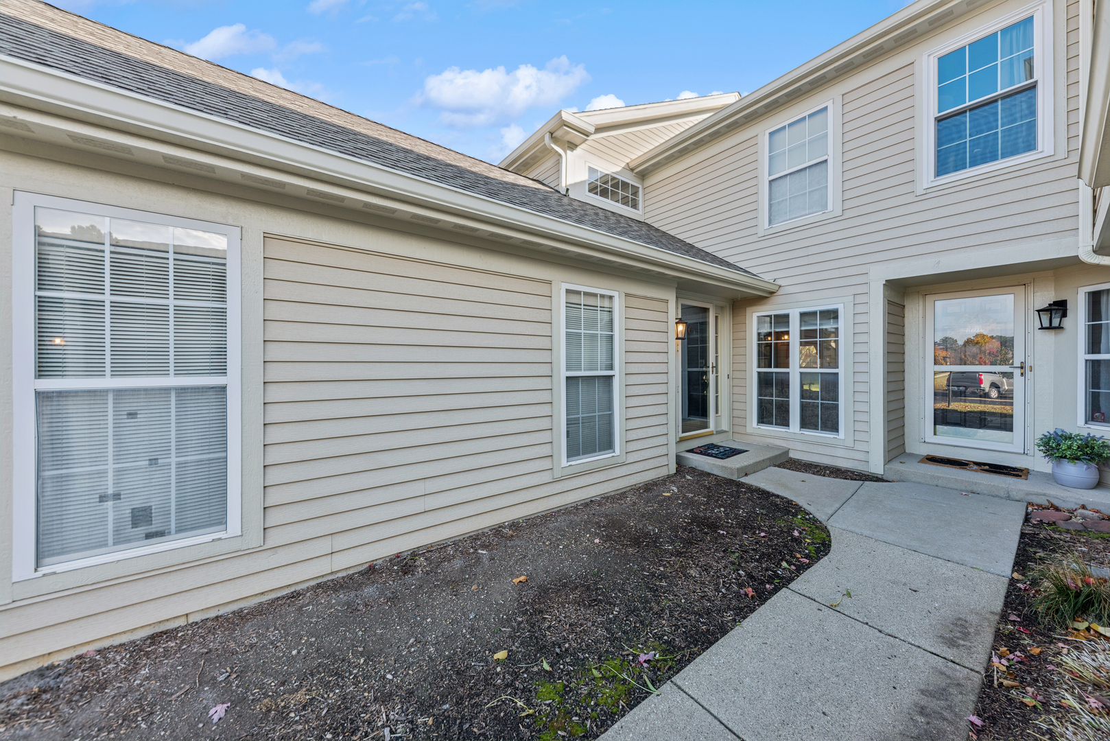 36119 N New Bridge Court, Gurnee, IL 60031