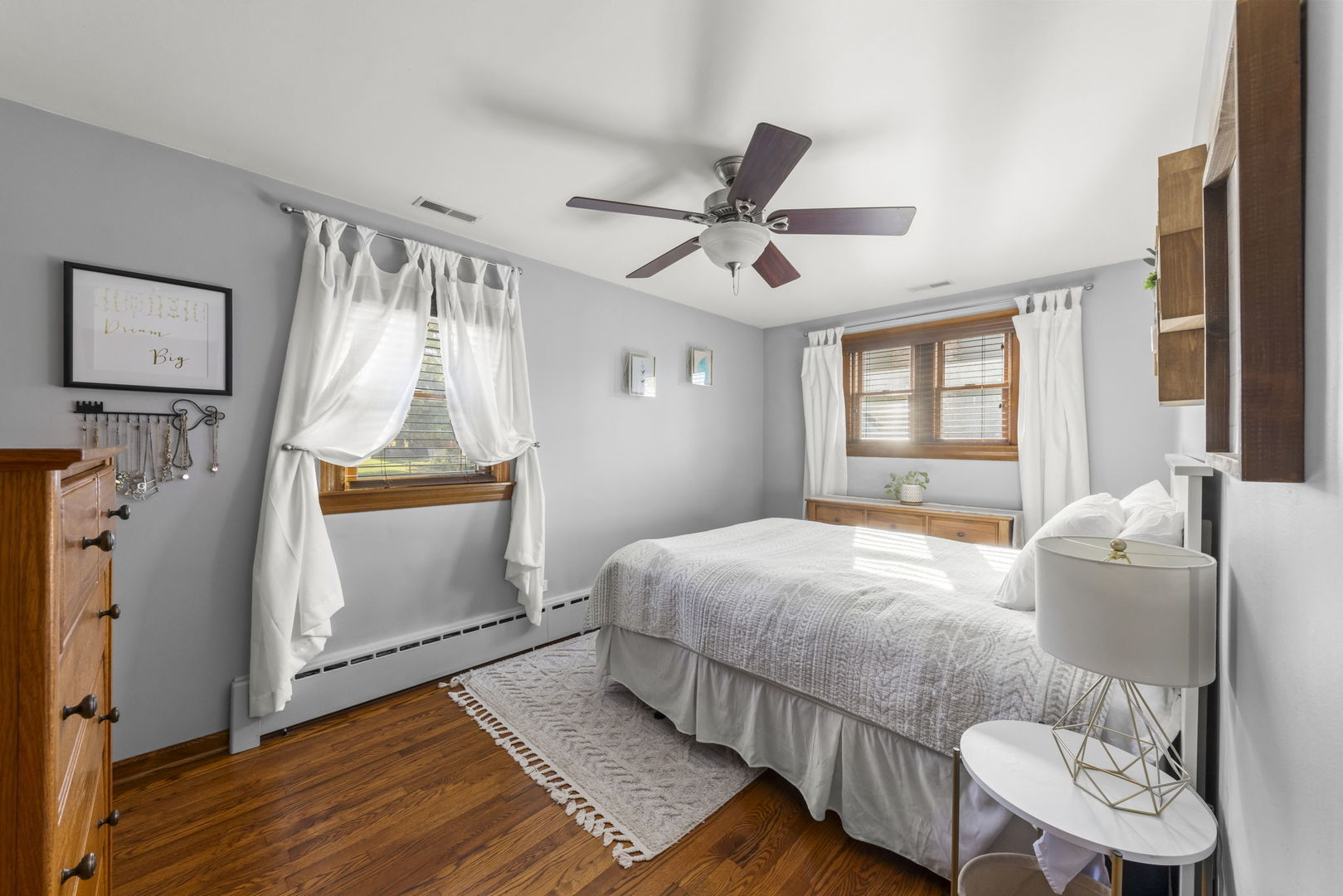 521 Lindley Avenue, Westmont, IL 60559