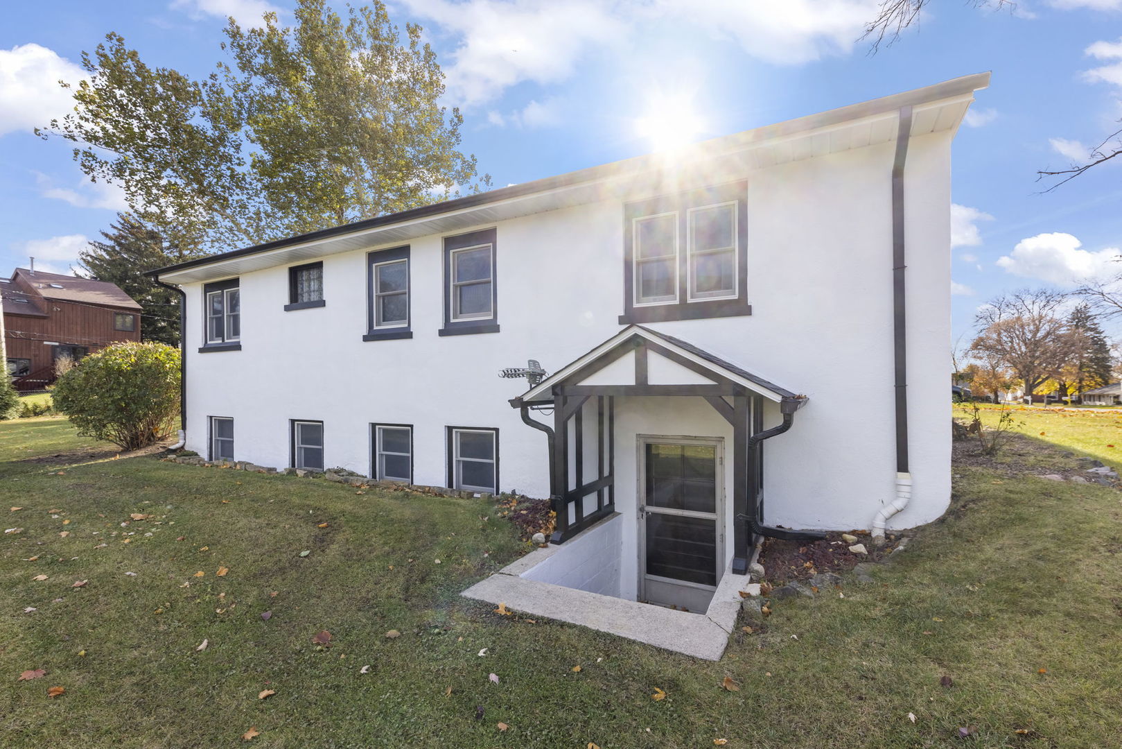 521 Lindley Avenue, Westmont, IL 60559