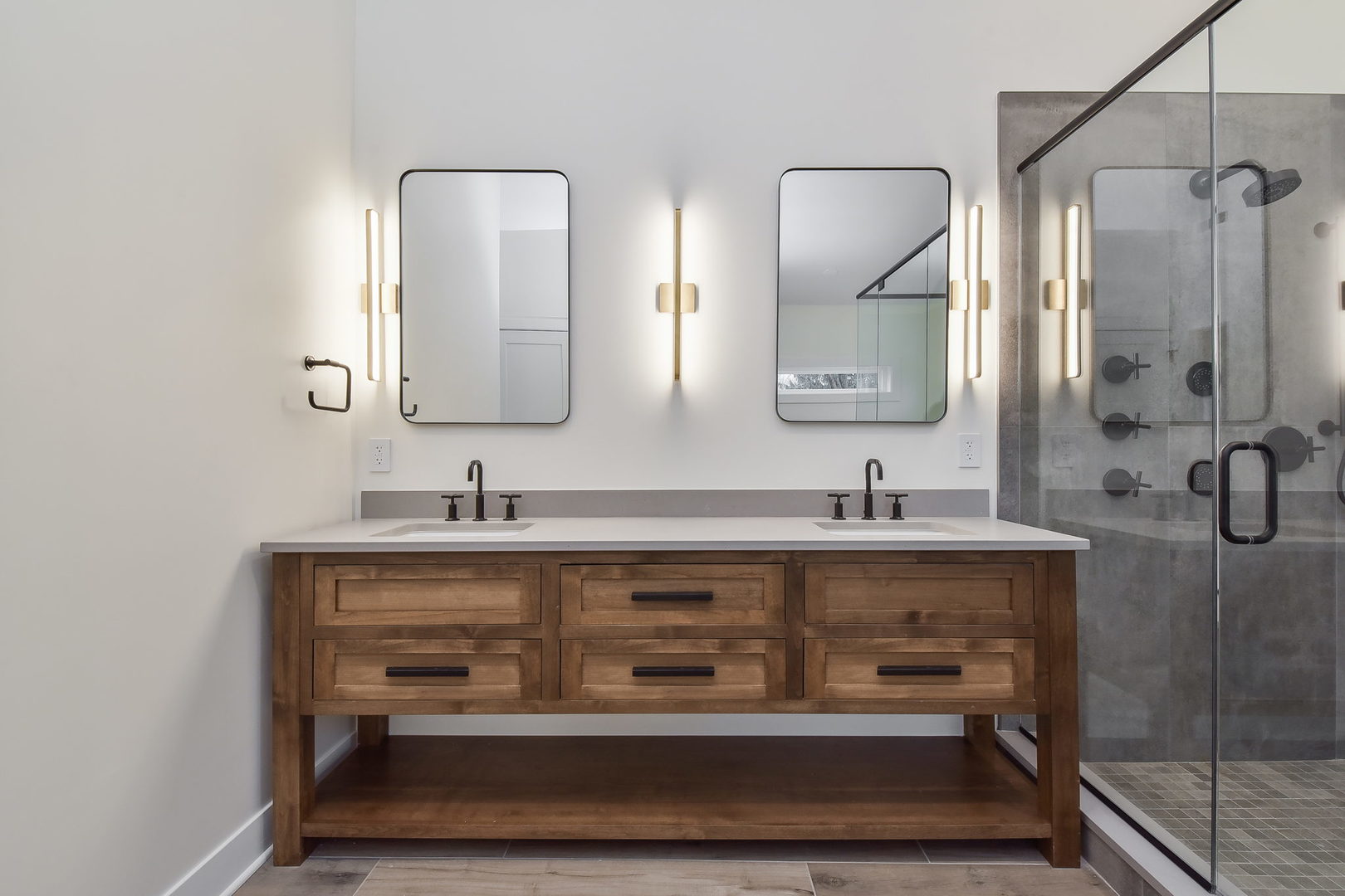 28W185 Geneva Road, West Chicago, IL 60185