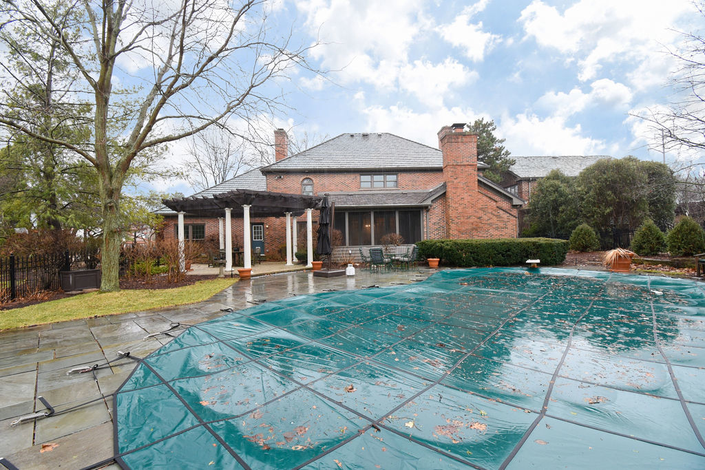 3 Bridle Court, Burr Ridge, IL 60527