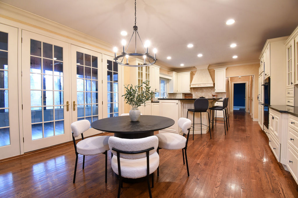 3 Bridle Court, Burr Ridge, IL 60527