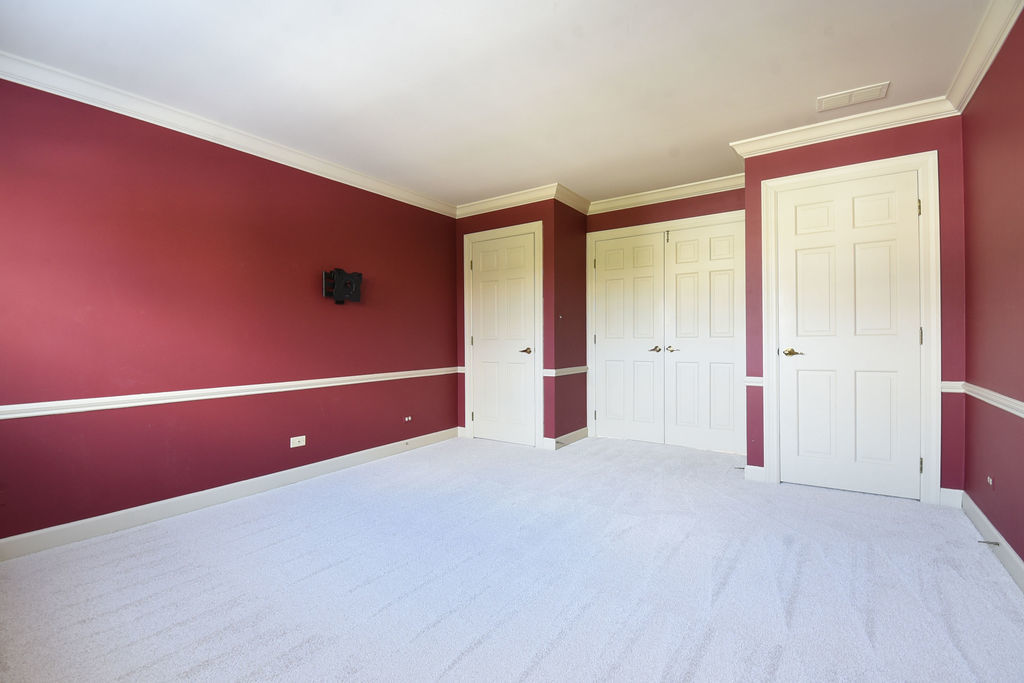 3 Bridle Court, Burr Ridge, IL 60527