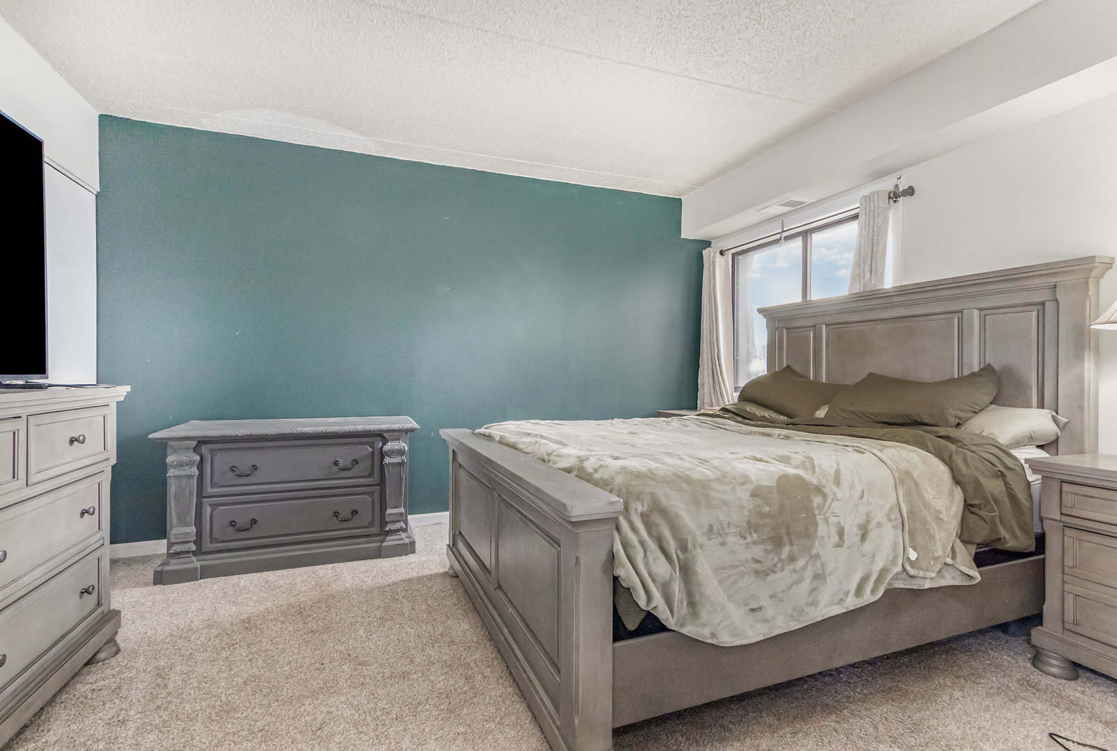 1420 Woodbridge Road #1E, Joliet, IL 60436