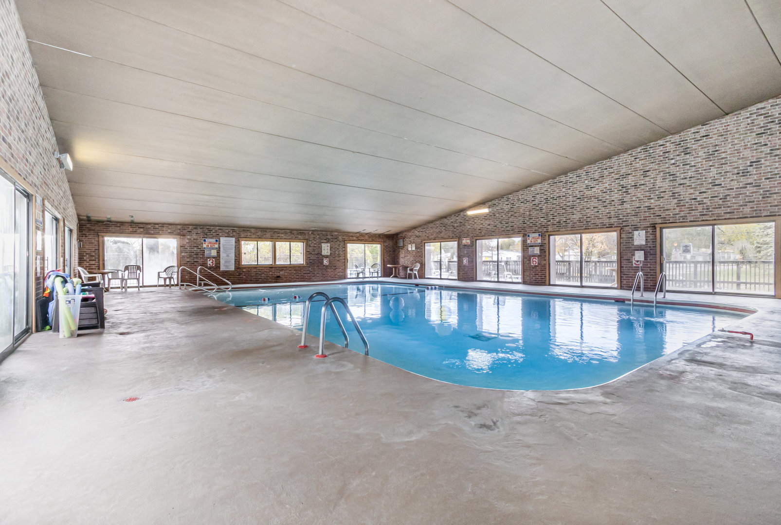 1420 Woodbridge Road #1E, Joliet, IL 60436