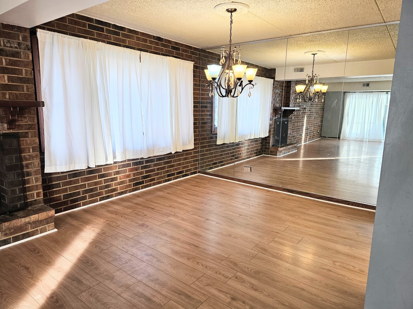 1420 Woodbridge Road #1E, Joliet, IL 60436