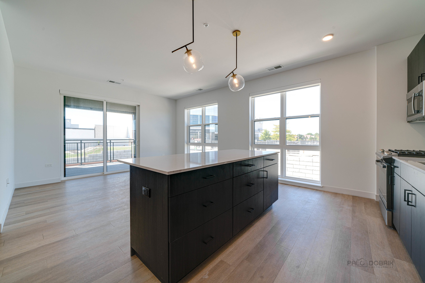 750 Hawthorn Row #4166, Vernon Hills, IL 60061