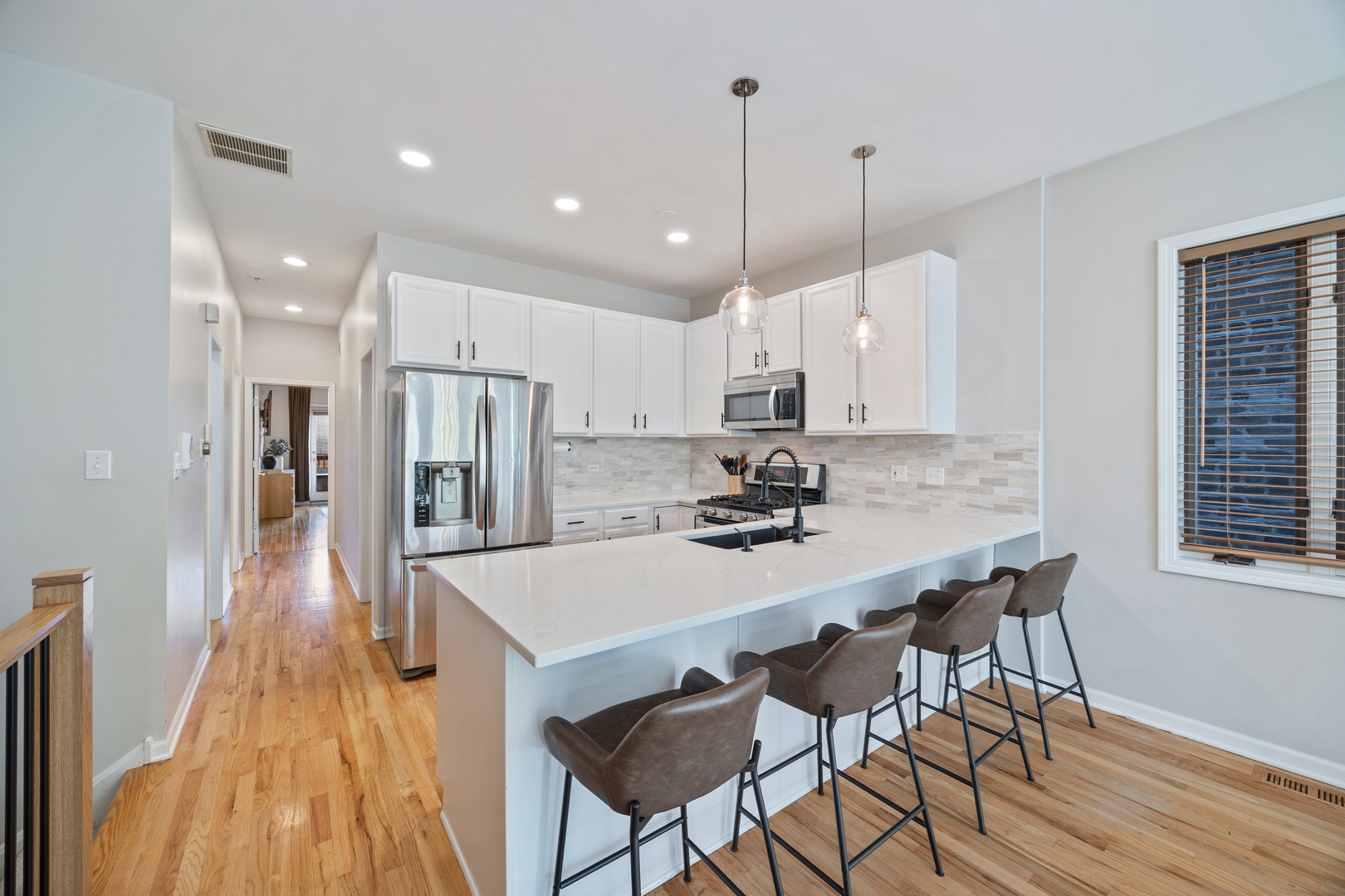 2106 W Erie Street #1E, Chicago, IL 60612