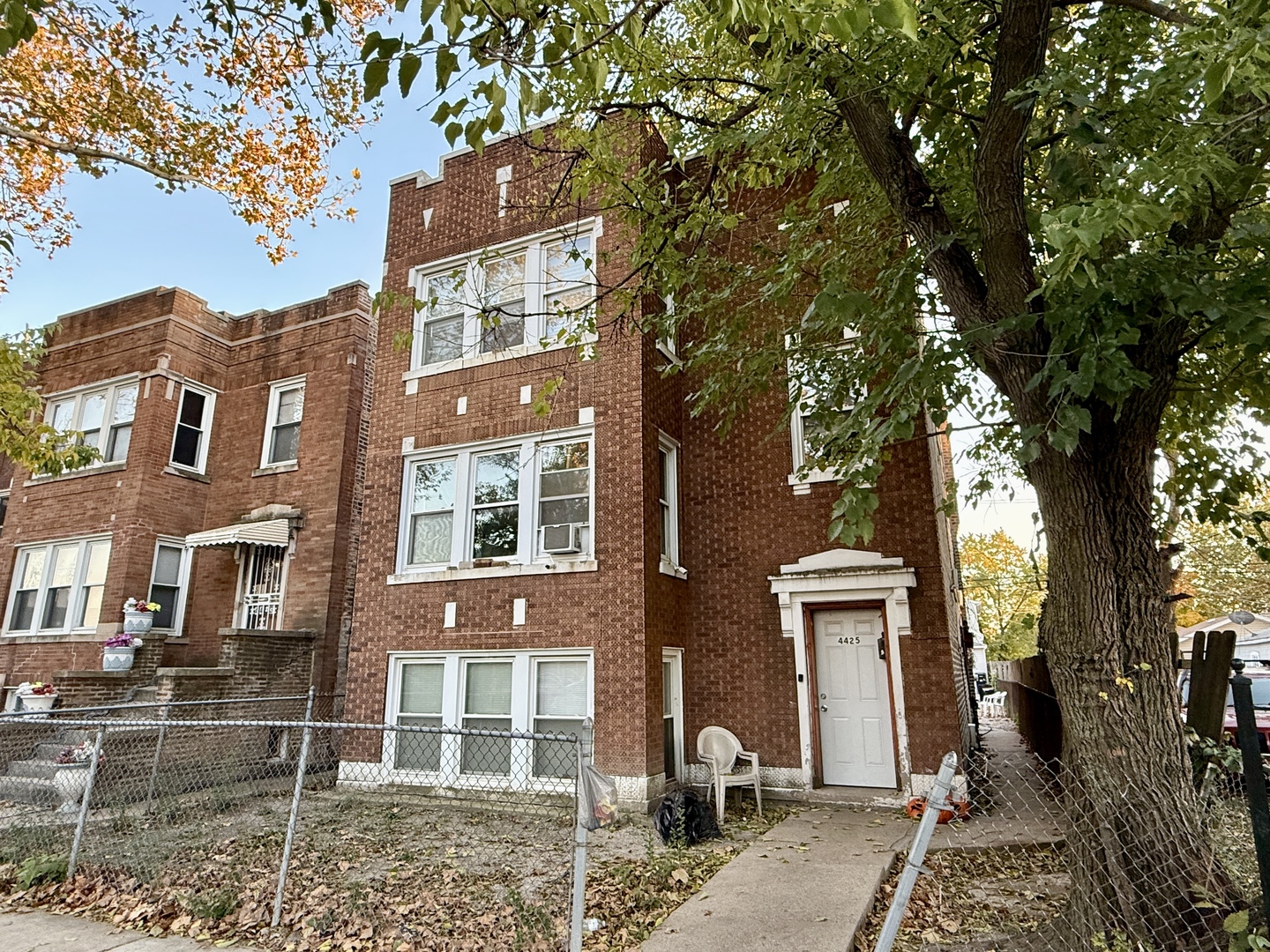 4425 W Cortez Street, Chicago, IL 60651