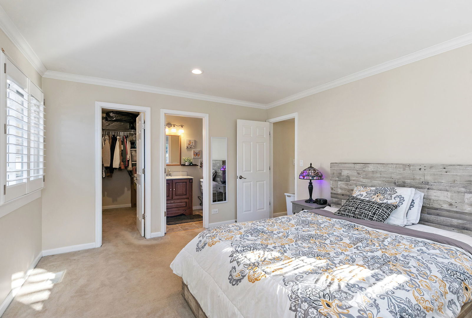 601 Eastview Court #Z1, Schaumburg, IL 60194