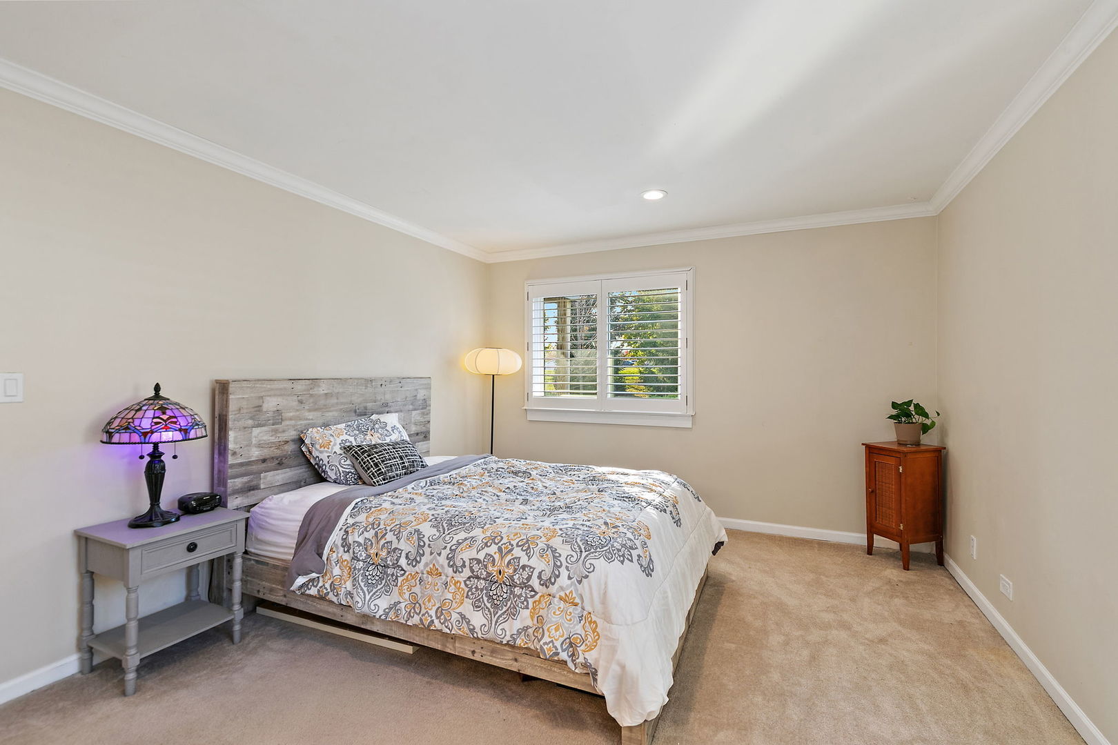 601 Eastview Court #Z1, Schaumburg, IL 60194