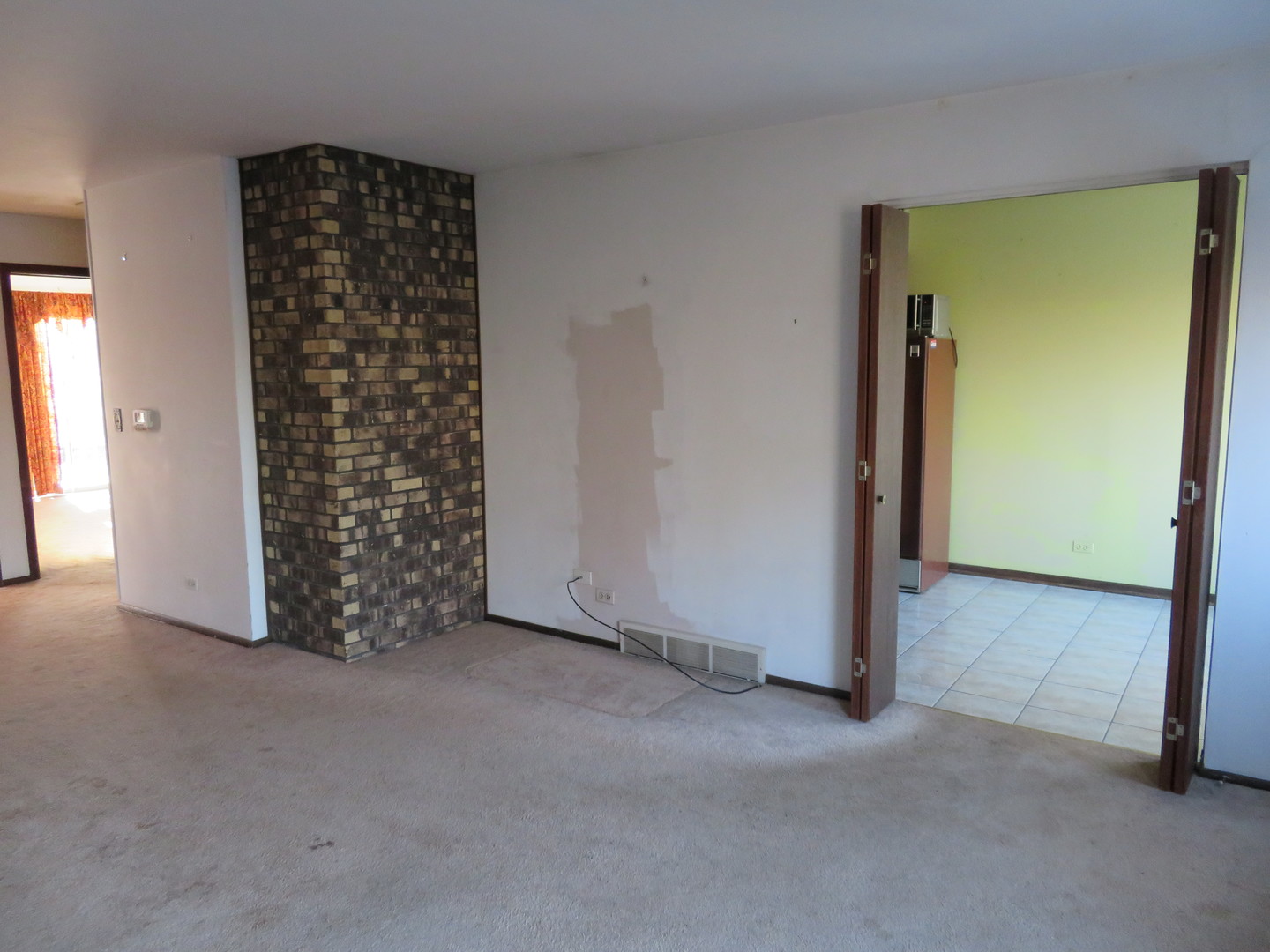 740 N Junior Terrace, Elmhurst, IL 60126