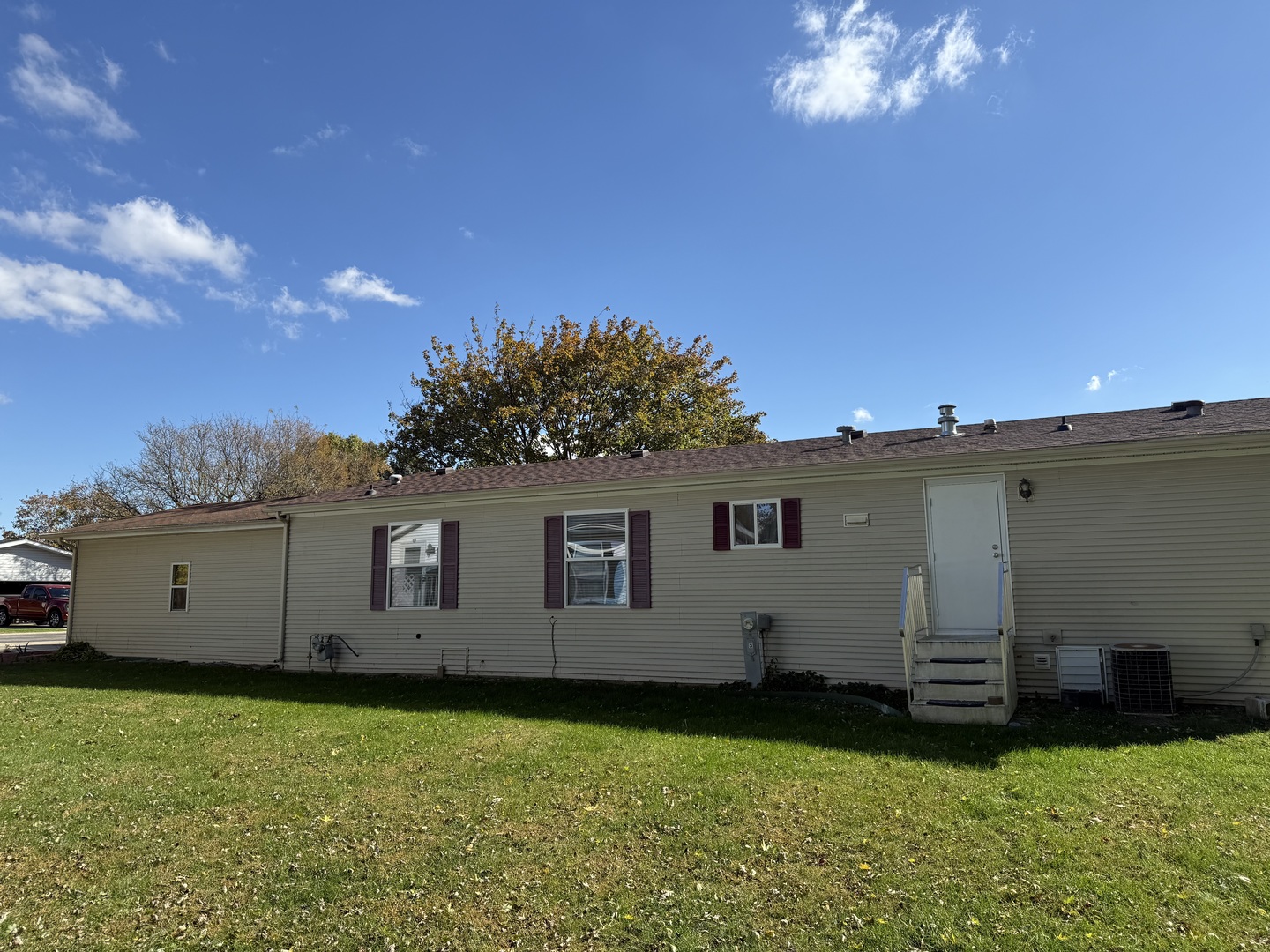 409 E Wood Lane, Belvidere, IL 61008