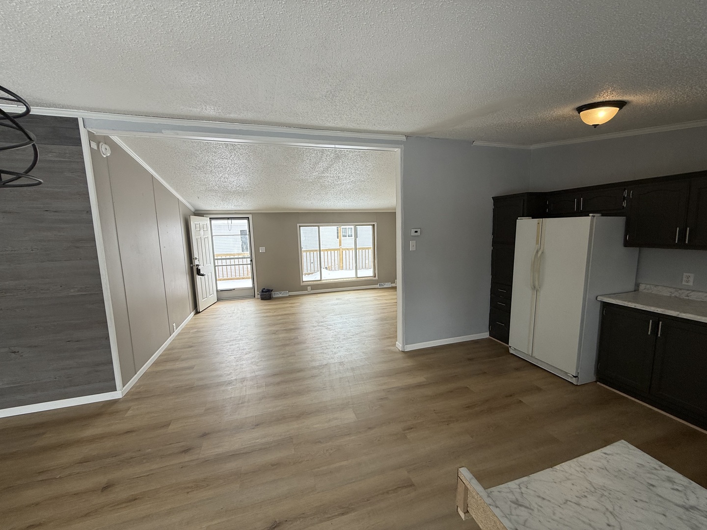 409 E Wood Lane, Belvidere, IL 61008