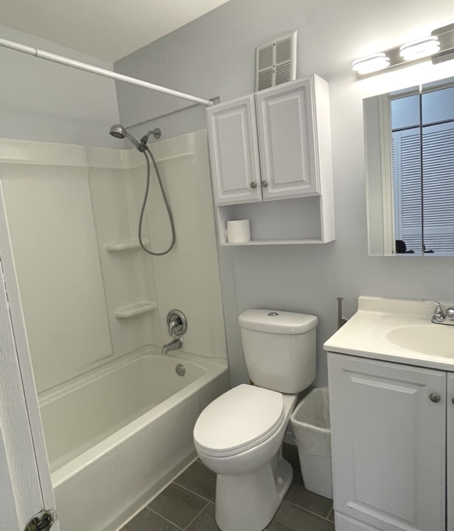 1475 Sacramento Drive, Hanover Park, IL 60133