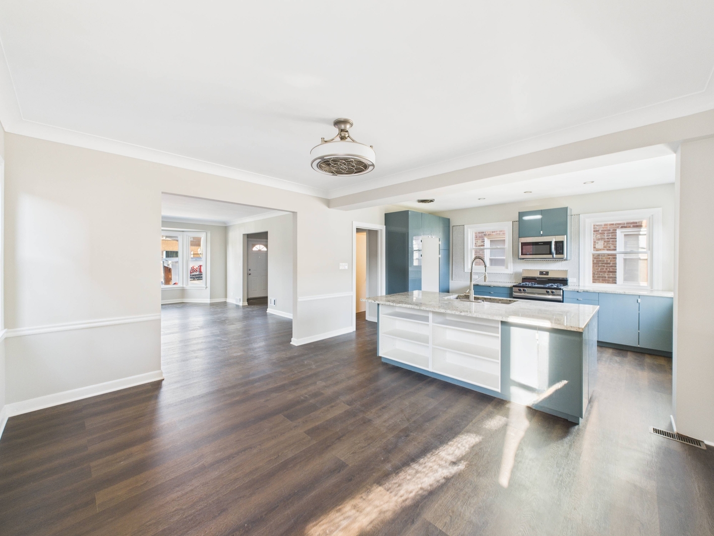 5333 W Quincy Street, Chicago, IL 60644