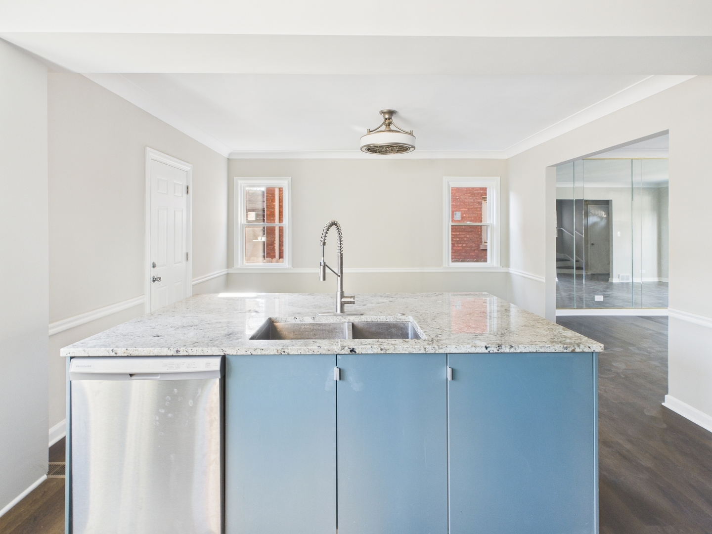 5333 W Quincy Street, Chicago, IL 60644