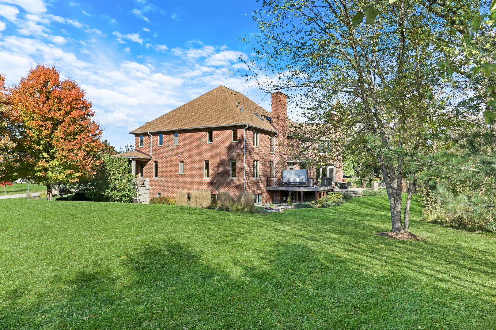 39716 Orchard Bluff Lane, Wadsworth, IL 60083