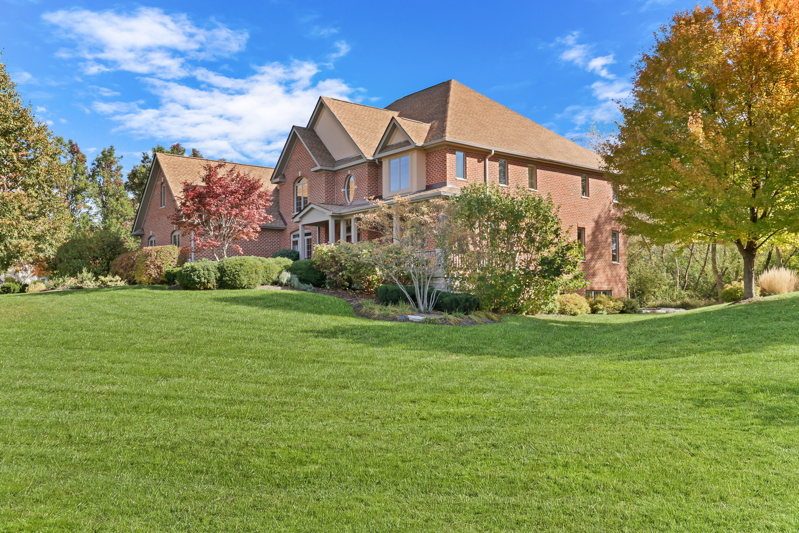 39716 Orchard Bluff Lane, Wadsworth, IL 60083