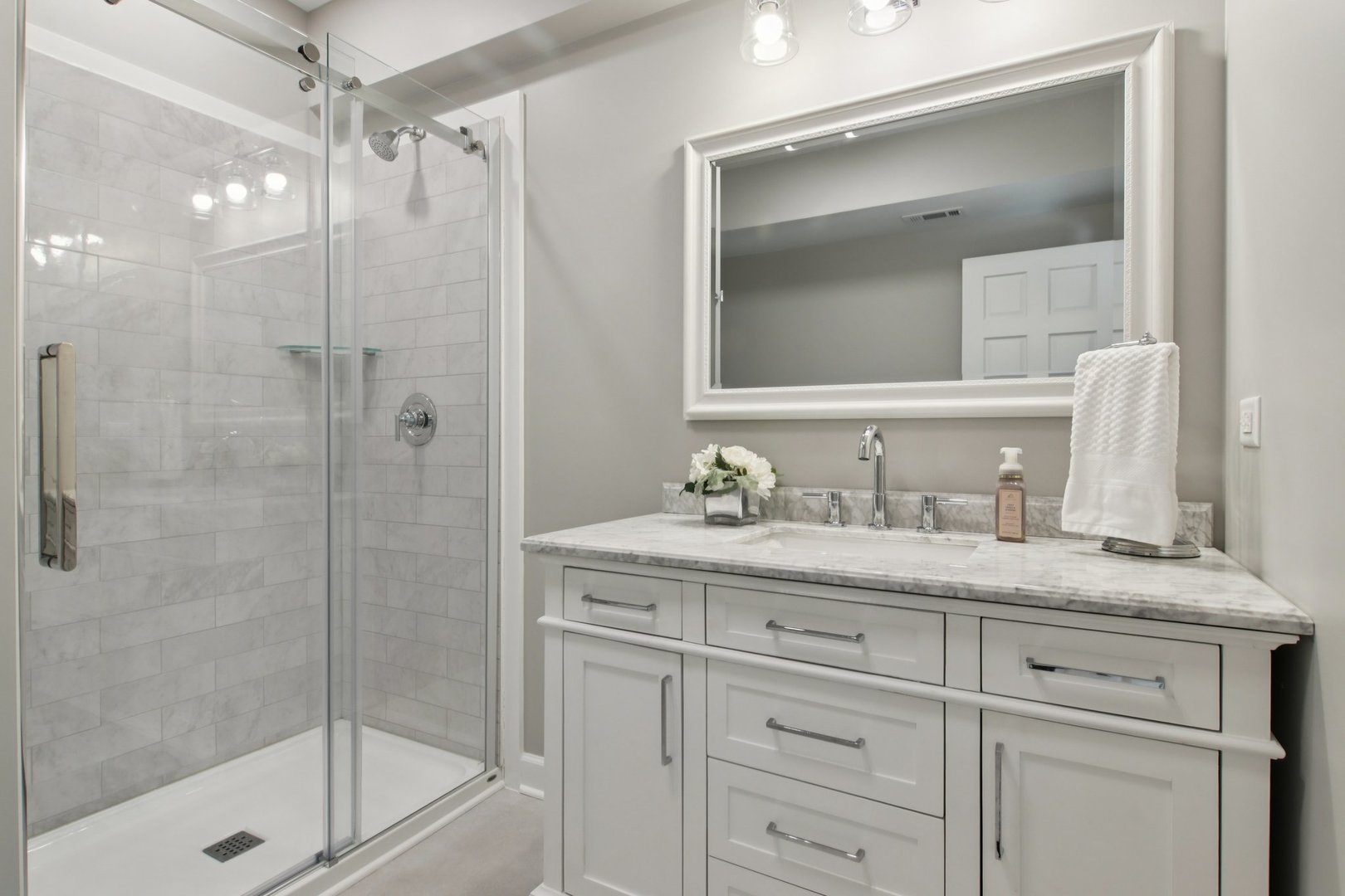 39716 Orchard Bluff Lane, Wadsworth, IL 60083